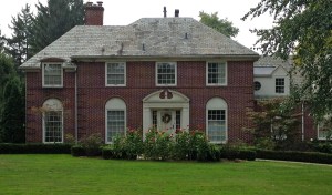 And today: shutters gone, zinnias a-riot